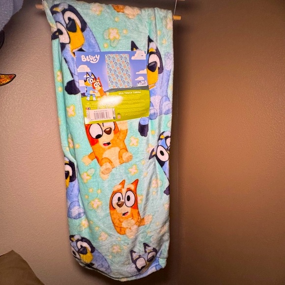 Bluey Kids Blanket - Light Blue - Picture 1 of 3